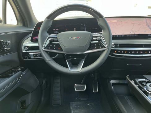 New 2026 Cadillac Lyriq V image 15