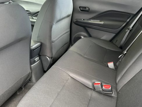 New 2025 Nissan Kicks S image 12