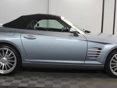 Used 2005 Chrysler Crossfire SRT-6 RWD image 3