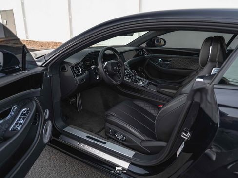 Used 2022 Bentley Continental GT image 24