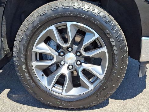 Certified 2024 Chevrolet Silverado 1500 LT AWD/4WD image 27