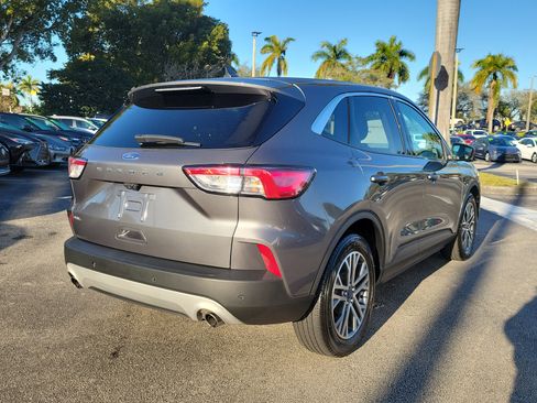 Used 2022 Ford Escape SEL image 4