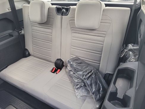 Used 2023 Volkswagen Tiguan S w/ Driver Assistance Package FWD image 10
