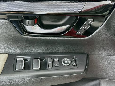 Used 2024 Honda CR-V EX-L image 18
