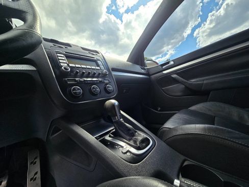 Used 2008 Volkswagen R32 AWD/4WD image 21