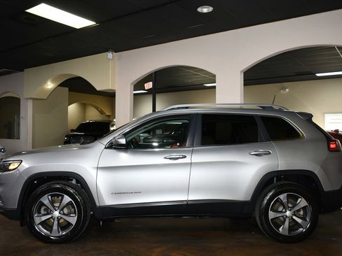 Used 2019 Jeep Cherokee Limited image 51