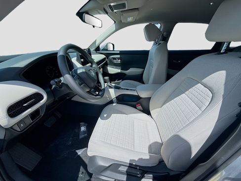 New 2026 Honda HR-V LX image 16