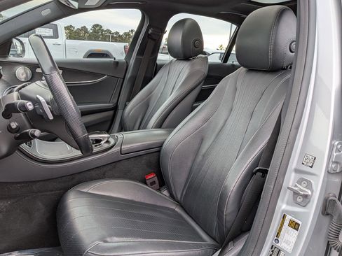 Used 2018 Mercedes-Benz E 300 4MATIC image 17