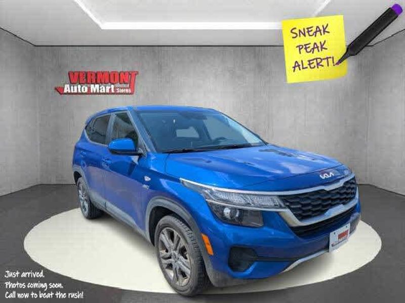 Used 2022 Kia Seltos LX image 1