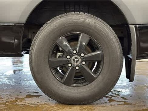 Used 2023 Mercedes-Benz Sprinter 2500 image 9