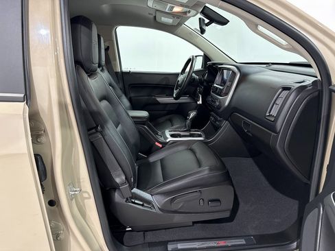 Used 2022 Chevrolet Colorado ZR2 w/ ZR2 Dusk Special Edition image 22