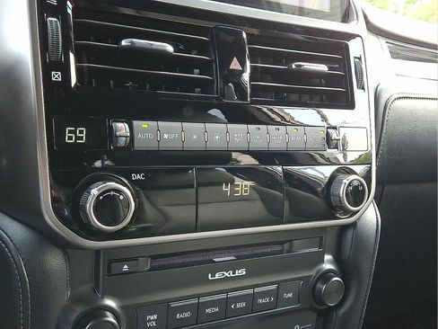 Certified 2023 Lexus GX 460 Premium w/ Accessory Package AWD/4WD image 15