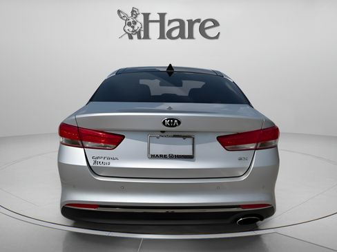 Used 2017 Kia Optima EX w/ Premium Package FWD image 3