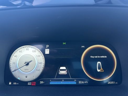 Used 2024 Hyundai Palisade Calligraphy image 16