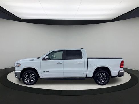 Used 2025 RAM 1500 Laramie AWD/4WD image 5