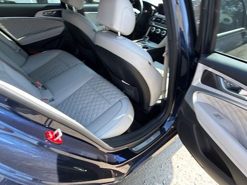 Used 2023 Genesis G70 3.3T w/ Sport Prestige Package RWD image 21