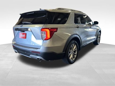 Used 2023 Ford Explorer Limited w/ Equipment Group 301A image 7