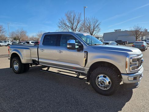 Used 2024 Ford F350 Limited w/ FX4 Off-Road Package image 2