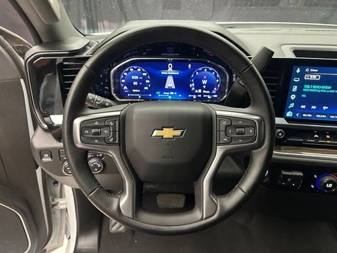 Used 2026 Chevrolet Silverado 1500 LT AWD/4WD image 25