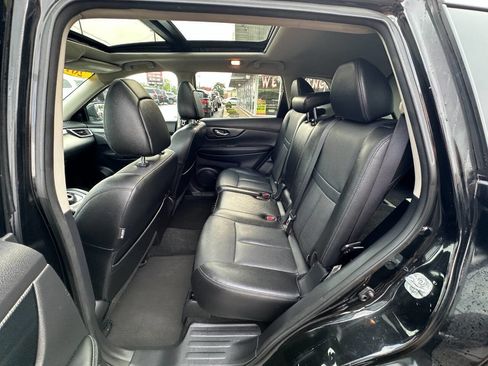 Used 2016 Nissan Rogue SL w/ SL Premium Package image 26