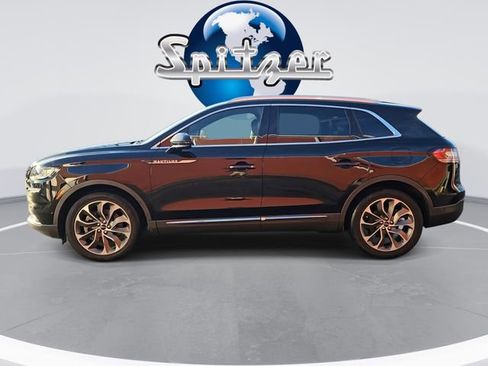 Used 2023 Lincoln Nautilus Reserve w/ Equipment Group 201A image 5