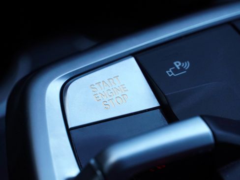 Certified 2025 BMW X2 xDrive28i image 22