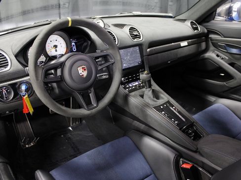 Certified 2025 Porsche 718 Cayman GT4 RS w/ Weissach Package image 4