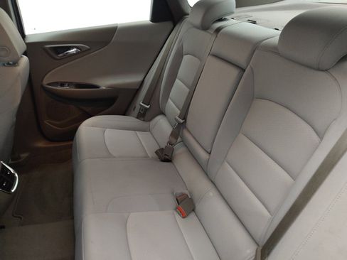 Used 2020 Chevrolet Malibu LT FWD image 18