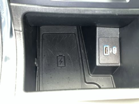 Certified 2024 Ford Edge Titanium w/ Equipment Group 301A image 28