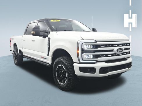 Used 2025 Ford F250 Lariat w/ Tremor Off-Road Package AWD/4WD image 3