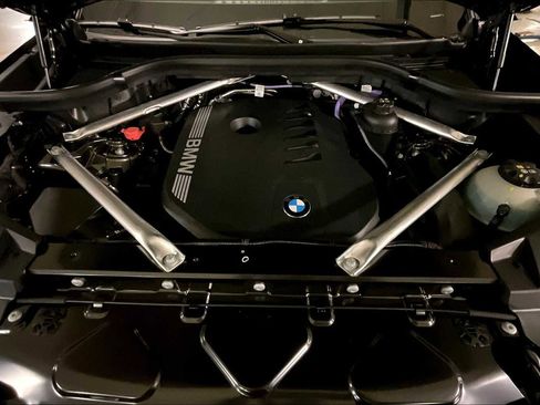 New 2026 BMW X5 xDrive40i w/ Premium Package image 16