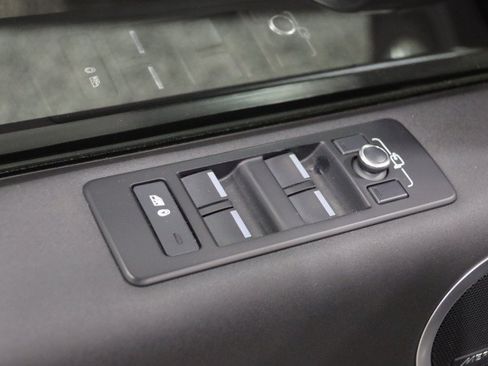 Used 2020 Land Rover Discovery HSE AWD/4WD image 66