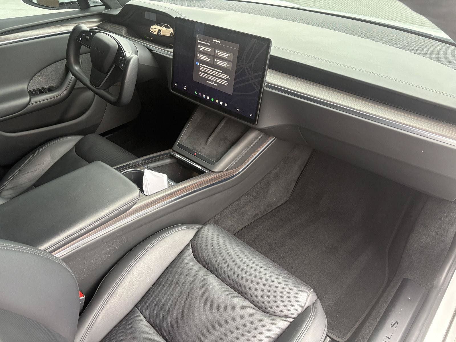 Used 2022 Tesla Model S AWD/4WD image 22