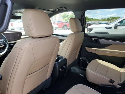 New 2026 Buick Enclave Preferred w/ Power Package FWD image 10