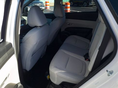 New 2026 Hyundai Tucson SEL FWD image 16