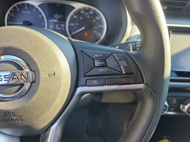 Used 2020 Nissan Kicks S FWD image 20