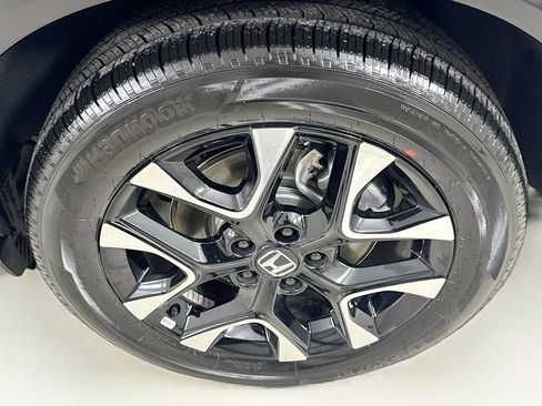 Used 2026 Honda HR-V EX-L image 41
