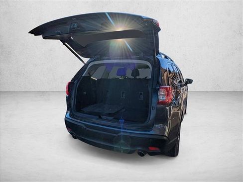 Certified 2024 Subaru Ascent Premium w/ Convenience Package image 23