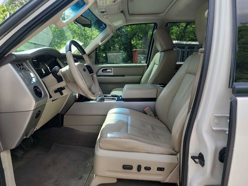 Used 2013 Ford Expedition Limited image 17