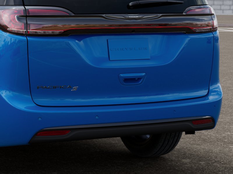 New 2026 Chrysler Pacifica Select w/ S Appearance Package FWD image 13