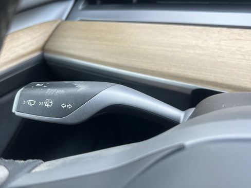 Used 2023 Tesla Model 3 Standard Range RWD image 10