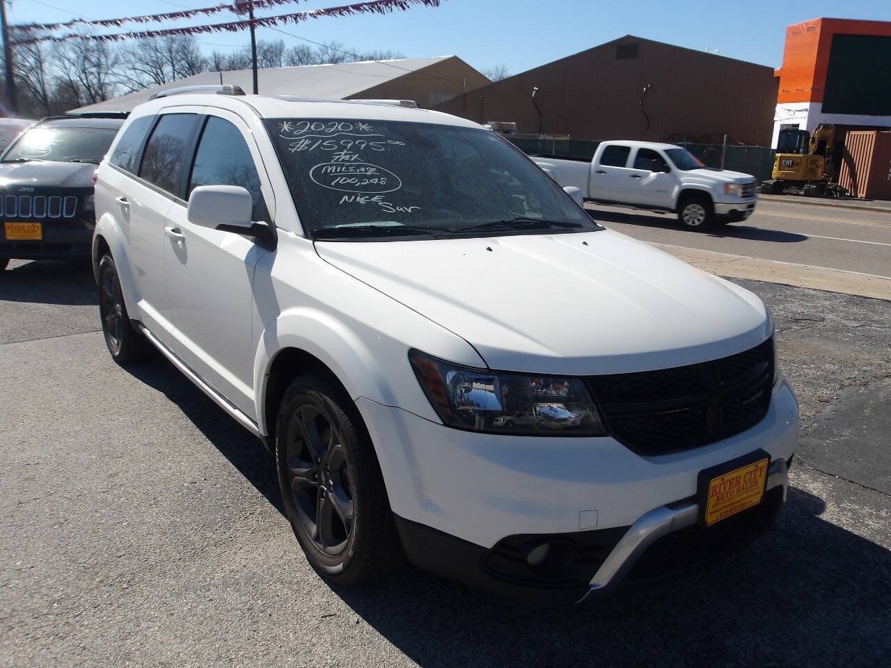 Used 2020 Dodge Journey Crossroad FWD image 1