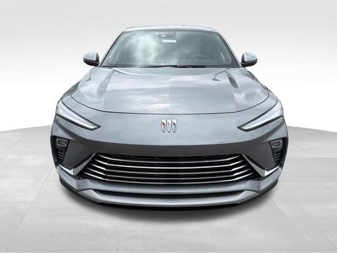 New 2026 Buick Envista Preferred image 2