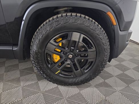Used 2022 Rivian R1T Adventure AWD/4WD image 11