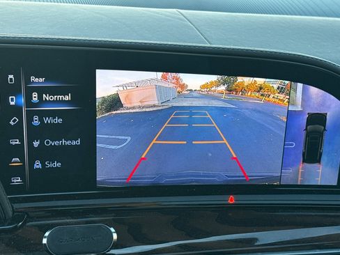 Used 2023 Cadillac Escalade Sport Platinum w/ LPO, ONYX Package image 27