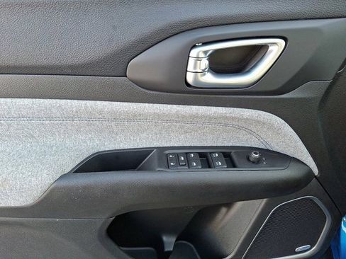 Certified 2022 Jeep Compass Latitude w/ Sun and Sound Group image 14