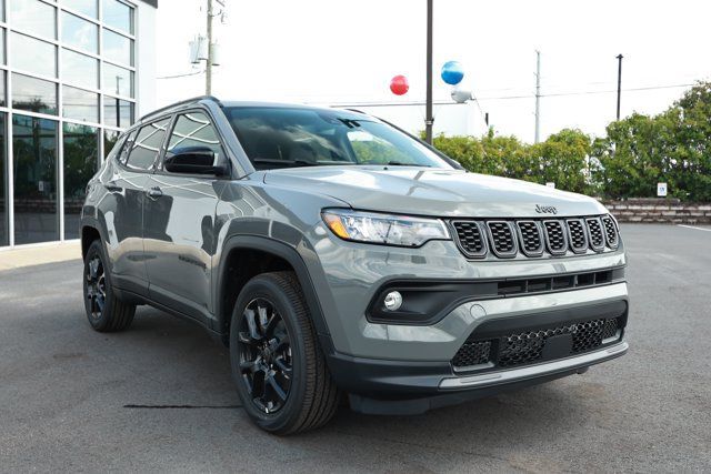 New 2026 Jeep Compass Latitude AWD/4WD image 3