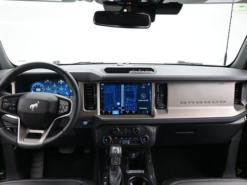 Certified 2025 Ford Bronco Outer Banks image 18