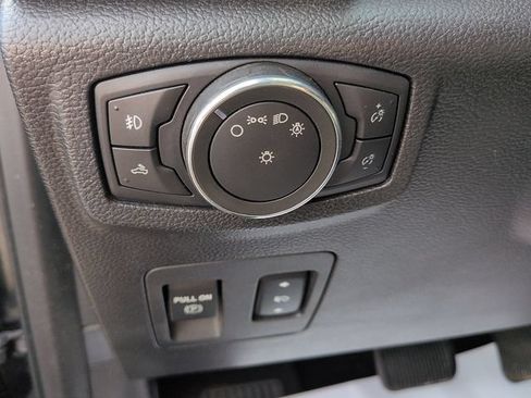 Used 2016 Ford F150 XLT w/ Equipment Group 302A Luxury AWD/4WD image 18