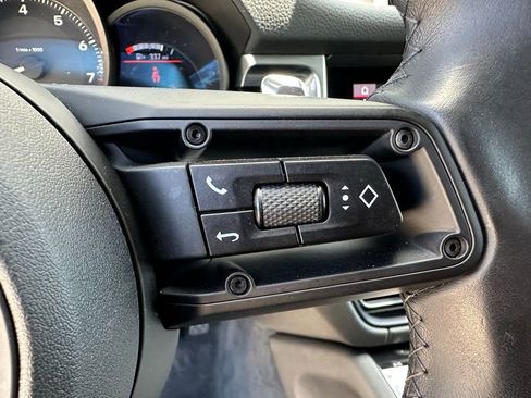 Certified 2023 Porsche Macan AWD/4WD image 26